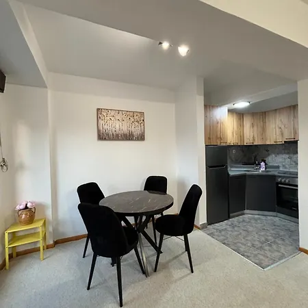 Urban Loft سكوبجي